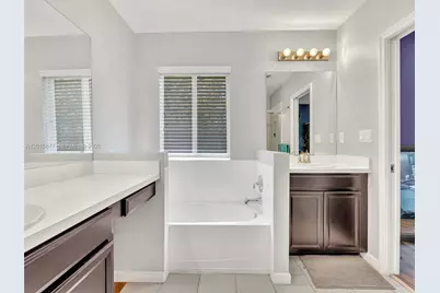 1410 NW 214th Ter, Miami Gardens, FL 33169 - Photo 8