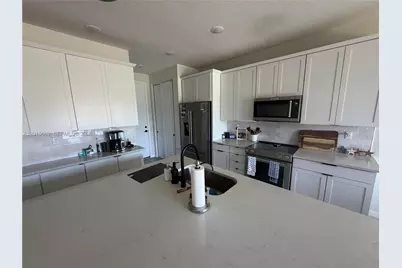 2162 Appleton Cir N, Oakland Park, FL 33309 - Photo 6