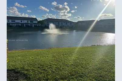 2162 Appleton Cir N, Oakland Park, FL 33309 - Photo 48