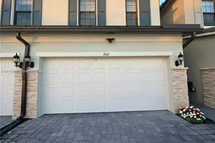 2162 Appleton Cir N, Oakland Park, FL 33309 - Photo 2