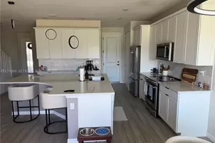 2162 Appleton Cir N, Oakland Park, FL 33309 - Photo 1