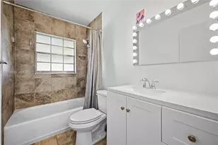 8972 SW 8th St, Boca Raton, FL 33433 - Photo 14