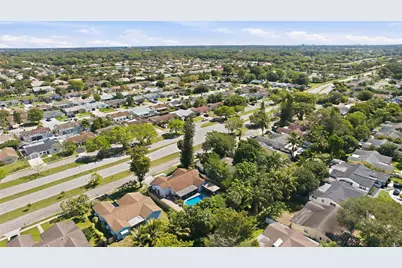 8972 SW 8th St, Boca Raton, FL 33433 - Photo 44