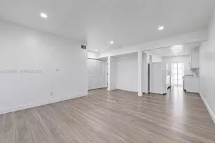 8550 Byron Ave, Miami Beach, FL 33141 - Photo 12