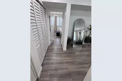 8550 Byron Ave #2G, Miami Beach, FL 33141 - Photo 8