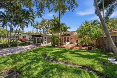 636 NE 17th Ter, Fort Lauderdale, FL 33304 - Photo 10
