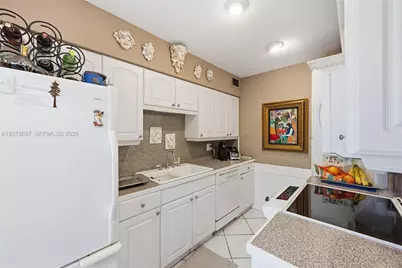 636 NE 17th Ter, Fort Lauderdale, FL 33304 - Photo 16