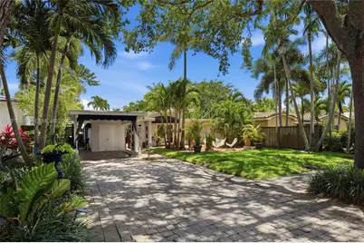 636 NE 17th Ter, Fort Lauderdale, FL 33304 - Photo 2