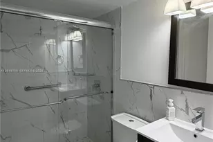 6385 W 27th Ave, Hialeah, FL 33016 - Photo 22