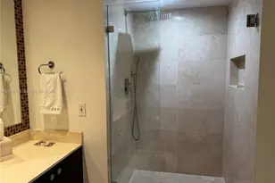 1000 Island Blvd, Aventura, FL 33160 - Photo 18