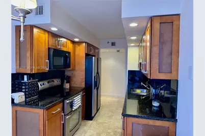 1000 Island Blvd #2512, Aventura, FL 33160 - Photo 8