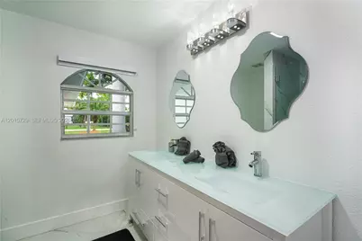 11066 N 46th Pl N, West Palm Beach, FL 33411 - Photo 14