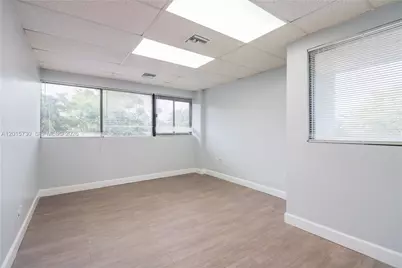 501 Golden Isles Dr #206C, Hallandale Beach, FL 33009 - Photo 10