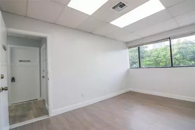 501 Golden Isles Dr #206D, Hallandale Beach, FL 33009 - Photo 2