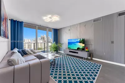 300 Sunny Isles Blvd #4-905, Sunny Isles Beach, FL 33160 - Photo 2
