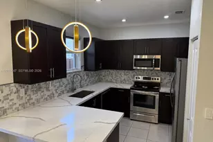 2614 SE 13th St, Homestead, FL 33035 - Photo 4