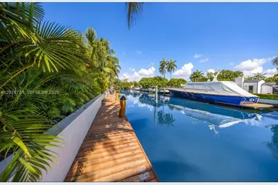 1141 NE 90th St, Miami, FL 33138 - Photo 32