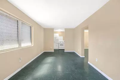 126 SW 18th Ave #11, Miami, FL 33135 - Photo 4