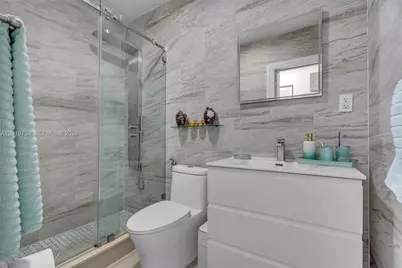46 NE 164th St, Miami, FL 33162 - Photo 30