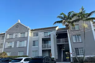 11155 SW 5th Pl, Pembroke Pines, FL 33025 - Photo 2