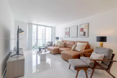 19370 W Collins Ave #902, Sunny Isles Beach, FL 33160 - Photo 4