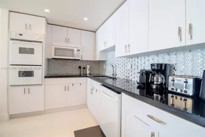 19370 W Collins Ave #902, Sunny Isles Beach, FL 33160 - Photo 6