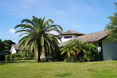 18901 SW 50th St, Southwest Ranches, FL 33332 - Photo 4