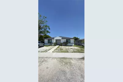829 SW 5th St, Homestead, FL 33030 - Photo 2