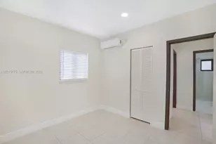 502 NW 7th Ct, Hallandale Beach, FL 33009 - Photo 16