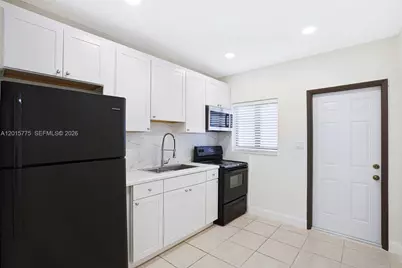 502 NW 7th Ct #1, Hallandale Beach, FL 33009 - Photo 2