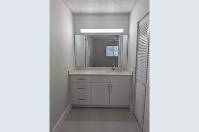 3680 N 56th Ave #805, Hollywood, FL 33021 - Photo 8