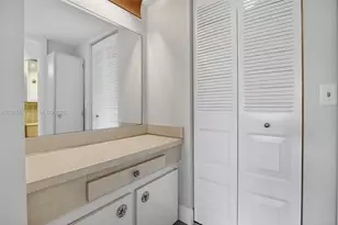 3050 NE 16th Ave, Oakland Park, FL 33334 - Photo 10