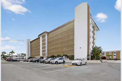 3050 NE 16th Ave #407, Oakland Park, FL 33334 - Photo 8