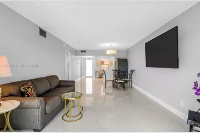 1020 Country Club Dr #405, Margate, FL 33063 - Photo 12