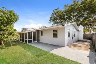401 Superior Pl, West Palm Beach, FL 33409 - Photo 14
