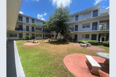 13700 NE 6th Ave #115, North Miami, FL 33161 - Photo 4