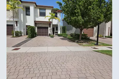 25111 SW 108th Ave, Homestead, FL 33032 - Photo 2