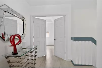 11248 NW 56th St, Doral, FL 33178 - Photo 16