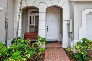11248 NW 56th St, Doral, FL 33178 - Photo 2
