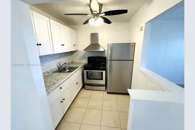 138 Fanshaw #D, Boca Raton, FL 33434 - Photo 2