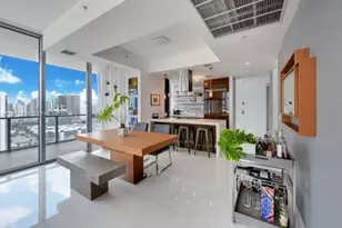 1100 Biscayne Blvd, Miami, FL 33132 - Photo 4