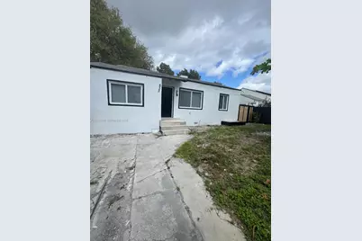 833 NW 75th St, Miami, FL 33150 - Photo 6