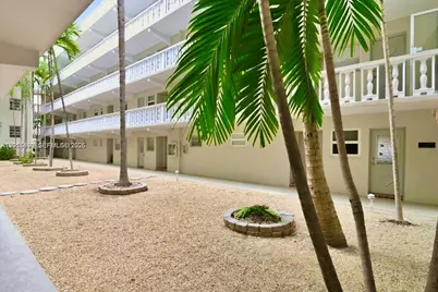 330 SE 2nd St #101G, Hallandale Beach, FL 33009 - Photo 10