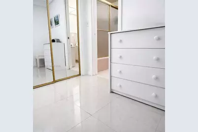 330 SE 2nd St #101G, Hallandale Beach, FL 33009 - Photo 16