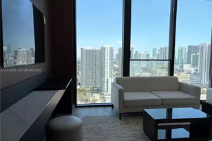 20 NE 11th St, Miami, FL 33132 - Photo 12