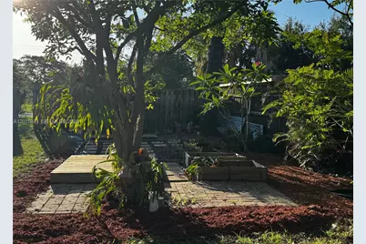324 SW 3rd Ave, Delray Beach, FL 33444 - Photo 20