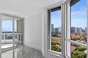 21055 Yacht Club Dr, Aventura, FL 33180 - Photo 34