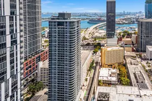 121 NE 5th St, Miami, FL 33132 - Photo 20