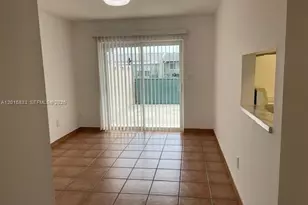 10112 SW 20th St, Miami, FL 33165 - Photo 6