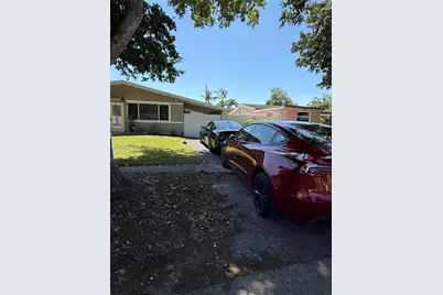 1010 N 74th Way #0, Hollywood, FL 33024 - Photo 2